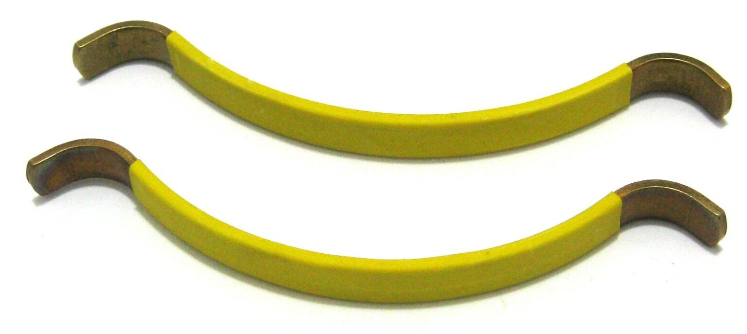 Set of 2 String Spreaders - Brass String Holders